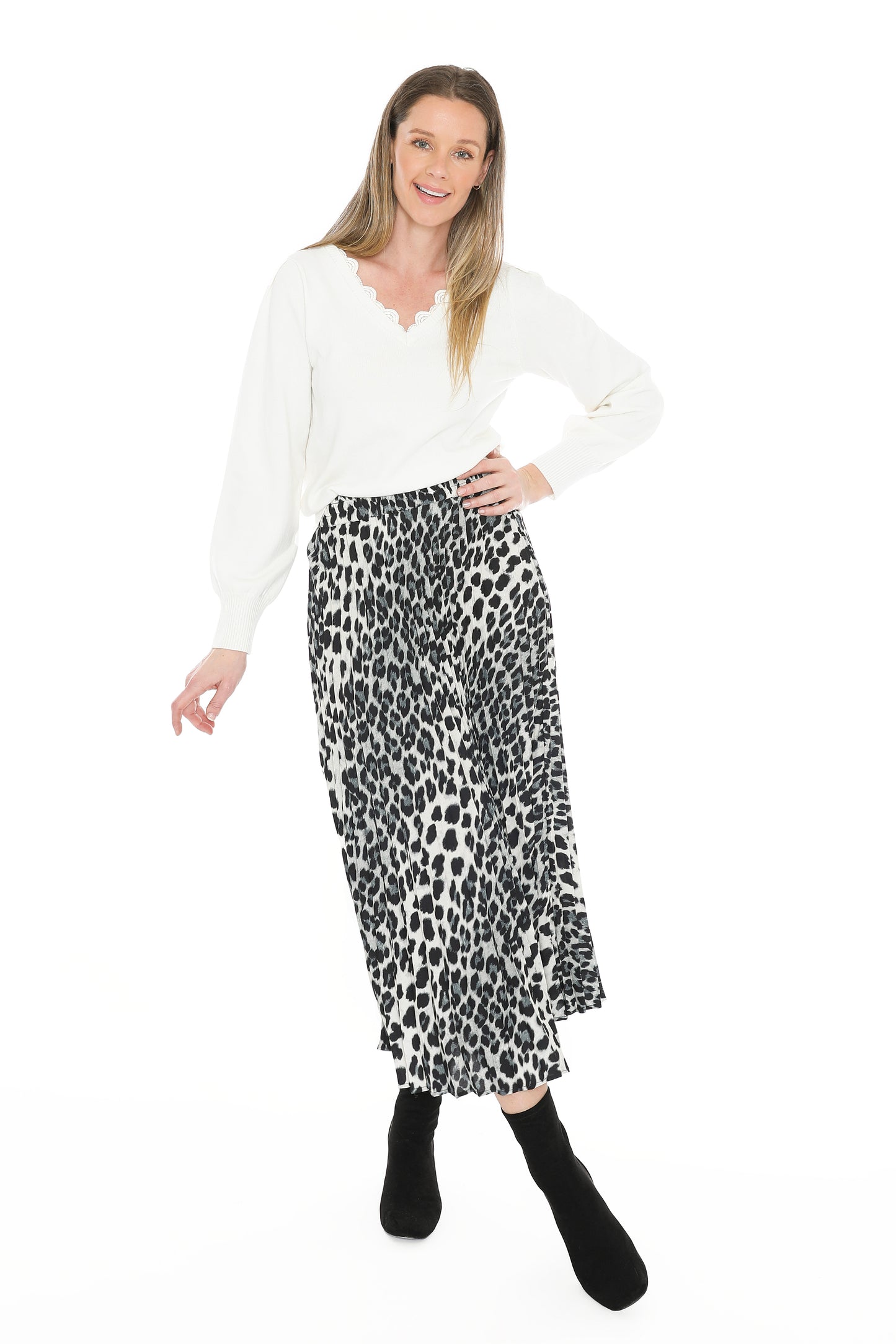 Snow Leopard Pleated Skirt Multi