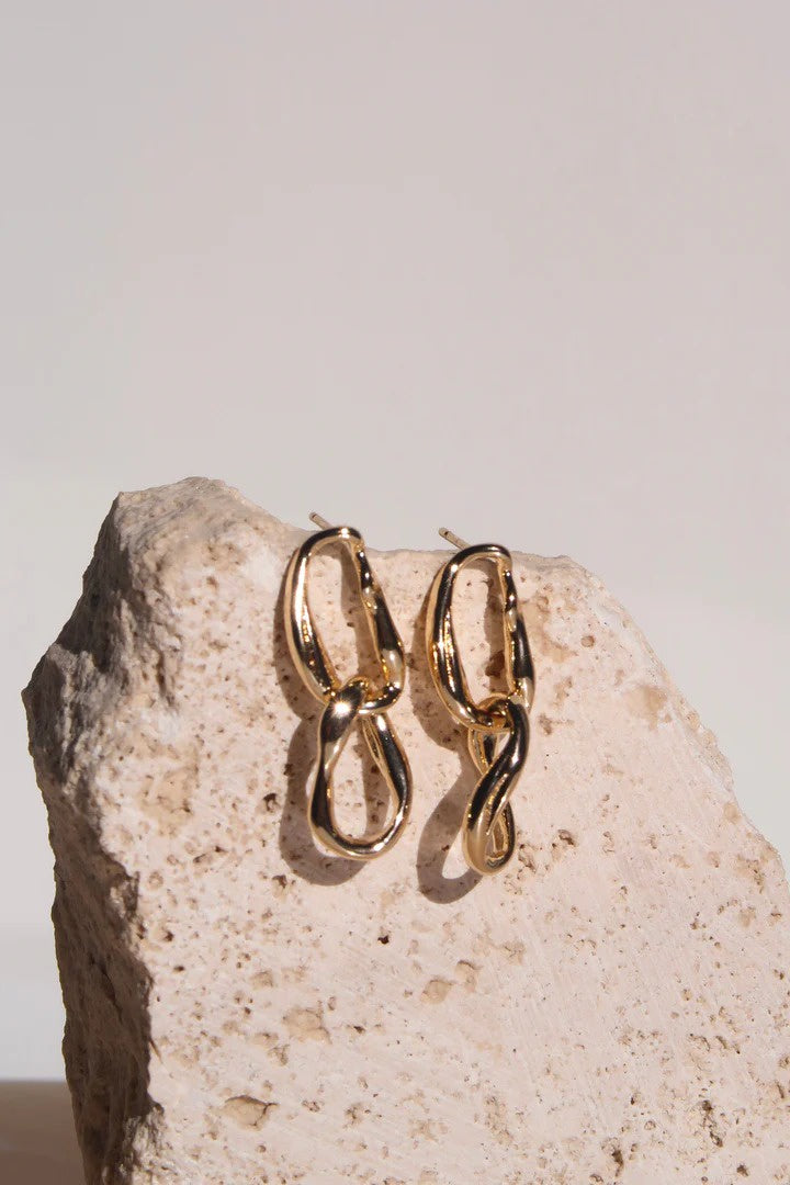 Double Link Twist Earing