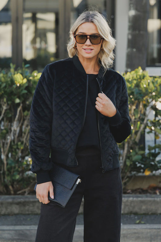 WYLD Bomber Black Quite