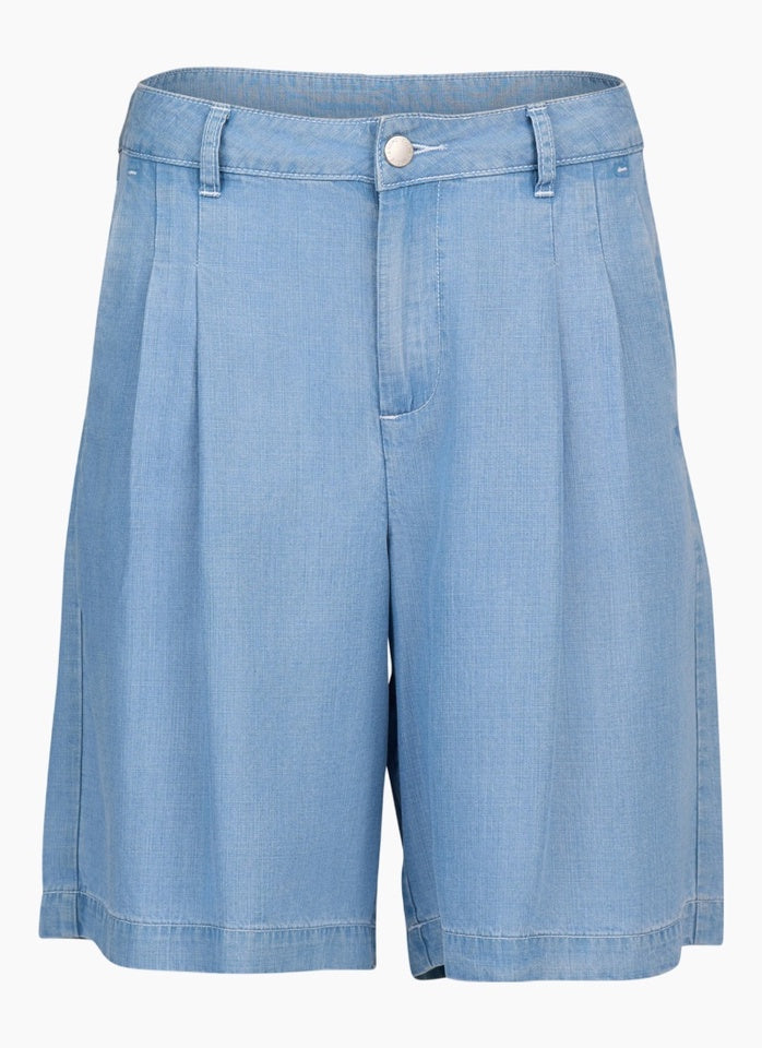 Naomi Short Light Blue
