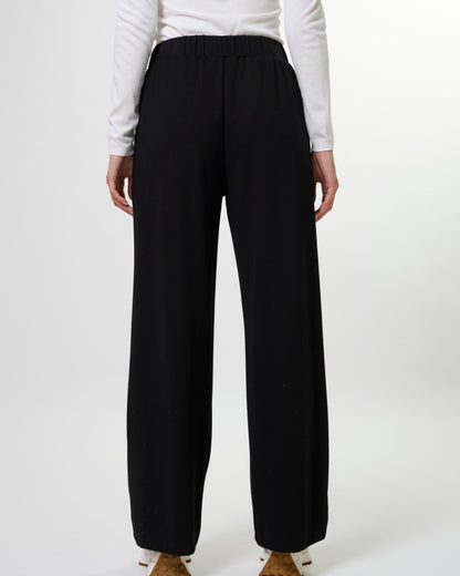 Ria Pant Black